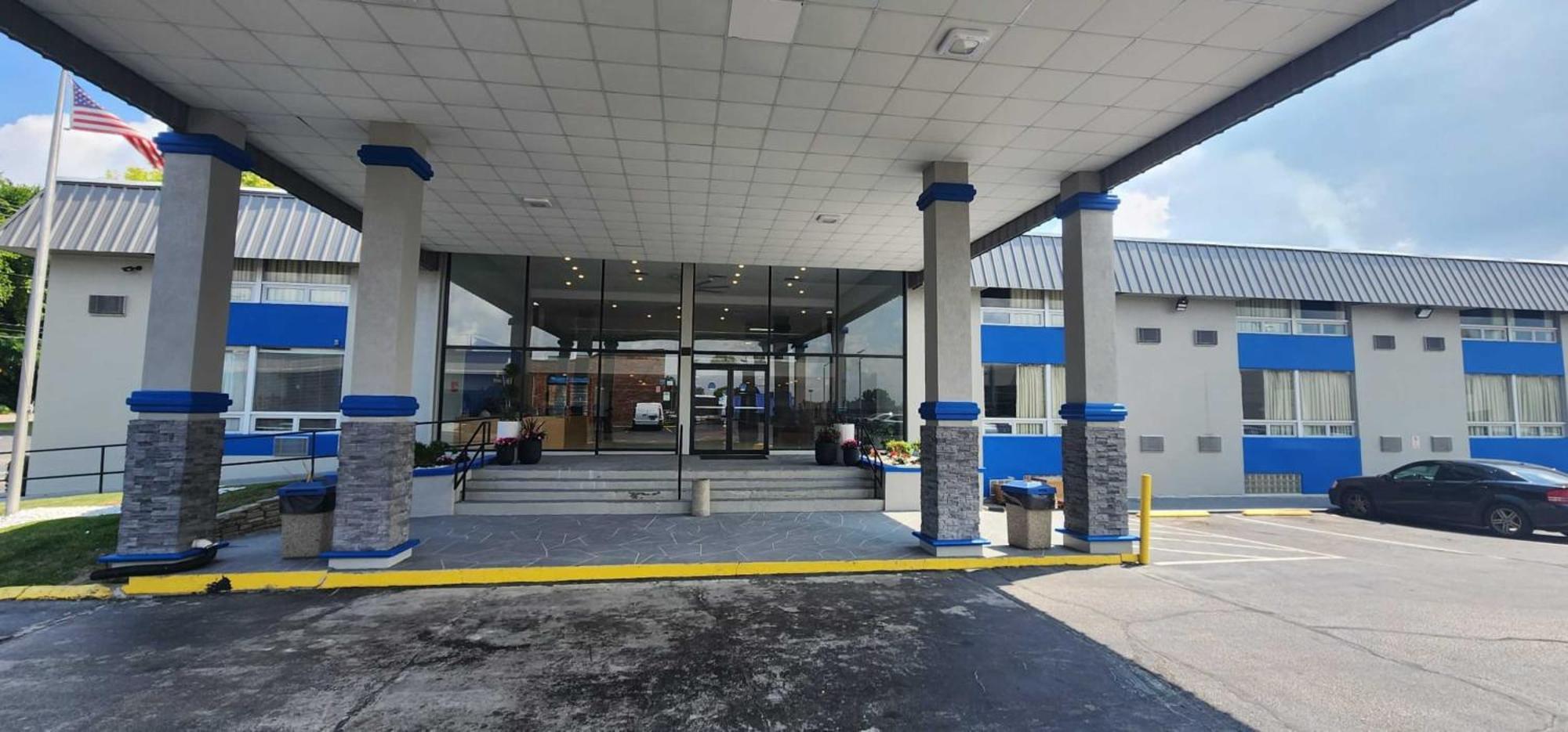 Days Inn By Wyndham Fort Wright Cincinnati Area Exterior foto
